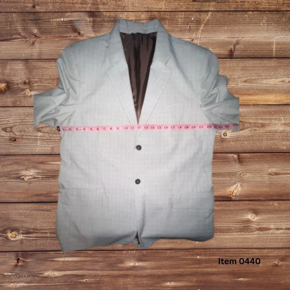 Banana Republic Men’s Plaid Blazer, Size 46R, Gray, Perfect Formal & Casual Wear
